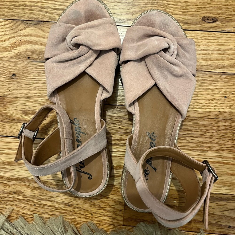 Free people sandals